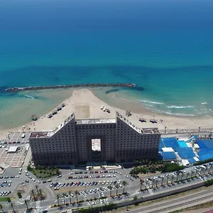 דירה בניין אלמוג - מגדל הים, חיפה