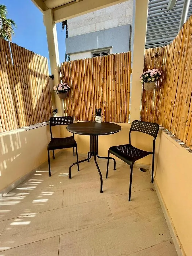 Nes Apartments Хайфа